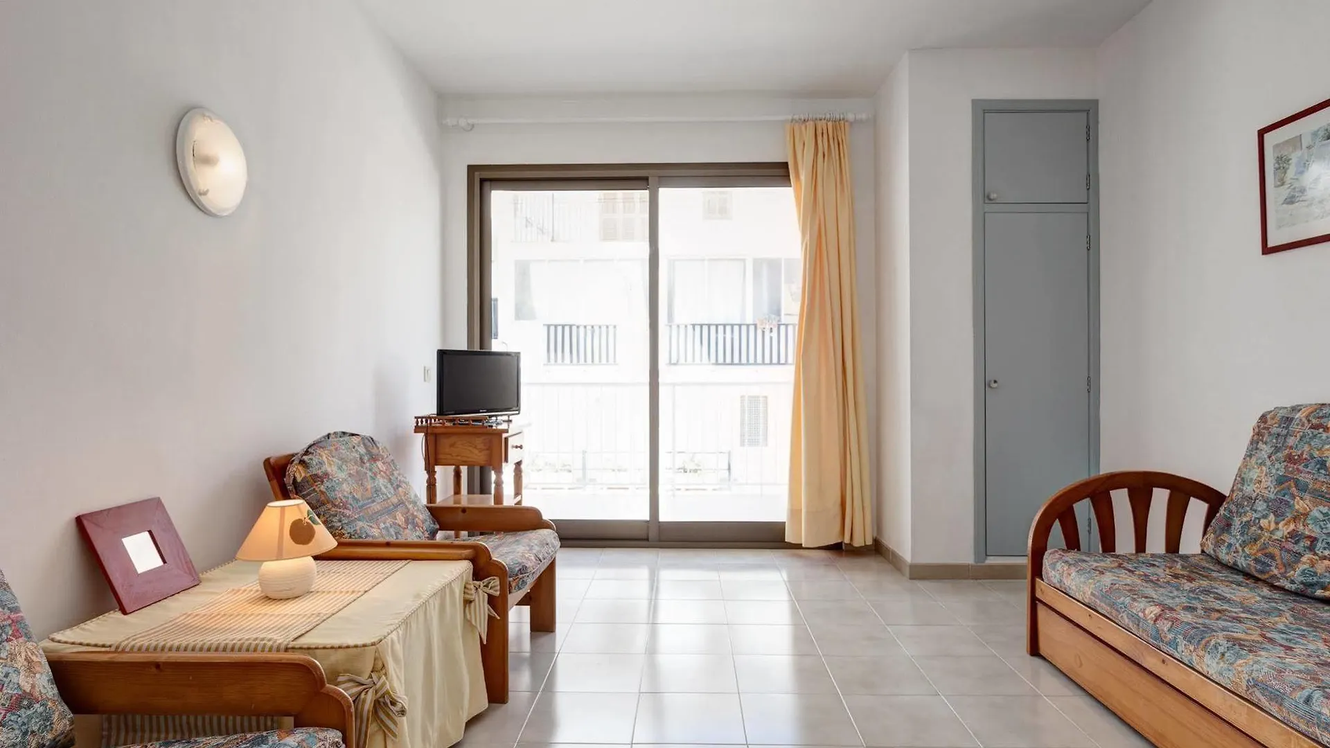 Апартаменты Apartamentos Lago Колонья Сант Джордин